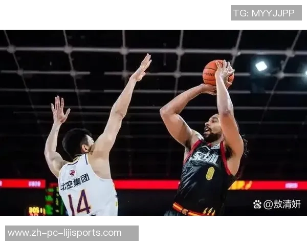 CBA焦点战山东队迎战浙江队双方实力对决谁能笑到最后
